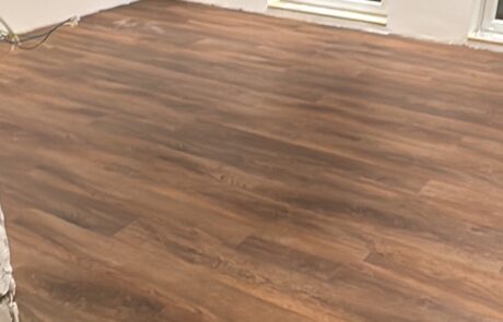 Moderner_Vinylboden_im_Altbau-3