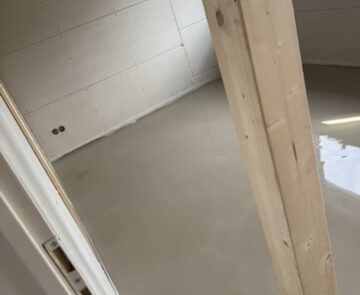 Moderner_Vinylboden_im_Altbau-9